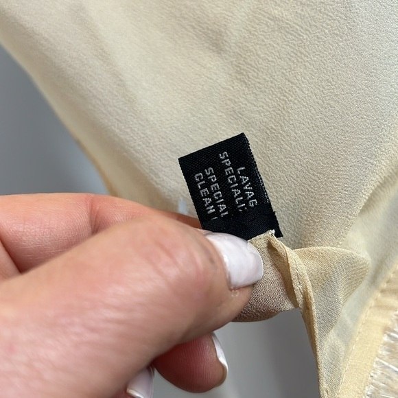 Gucci Vintage Rare Authentic 100% Silk Natural Feather Wrap Shawl 72” x 31” - Picture 6 of 16